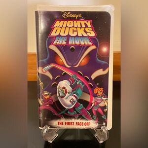 Mighty Ducks - The First Face Off VHS Tape